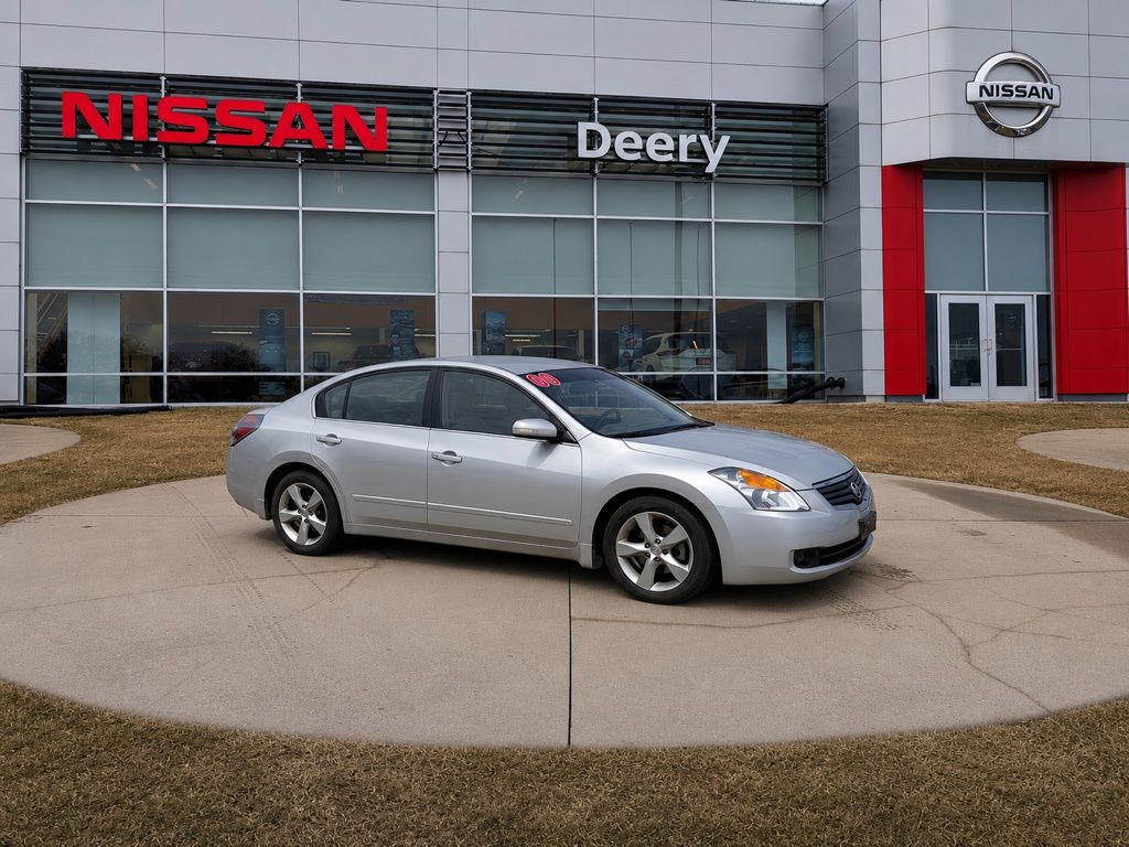2009 Nissan Altima 3.5 SE Auto's photo