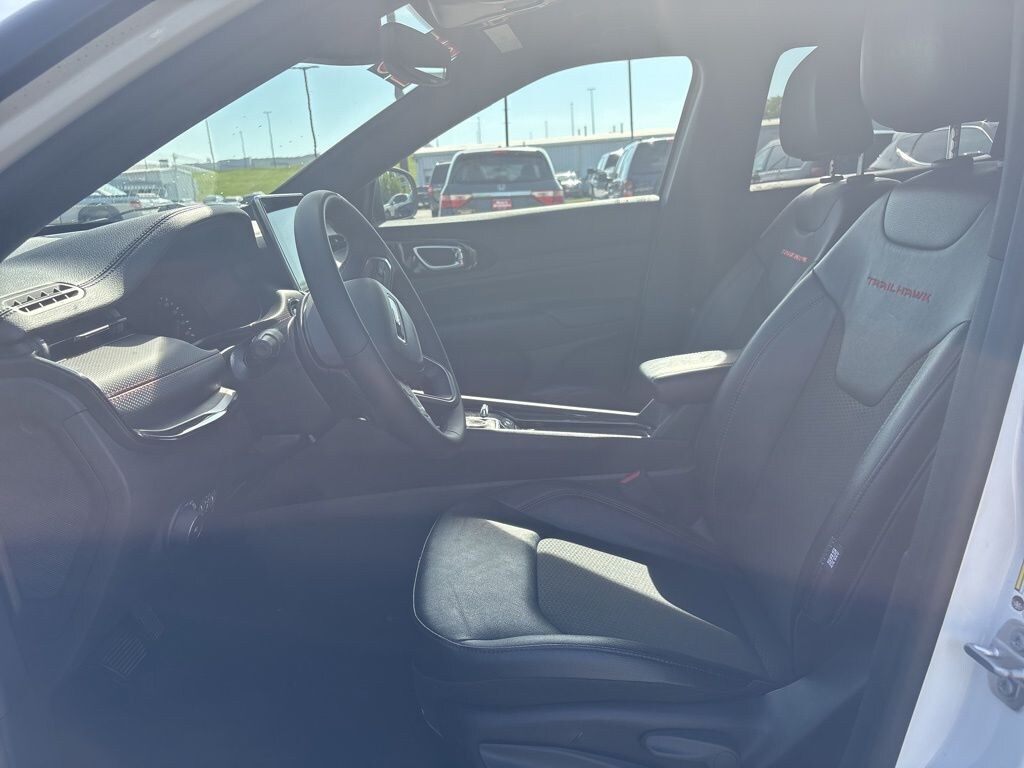 Used 2025 Jeep Compass Trailhawk SUV