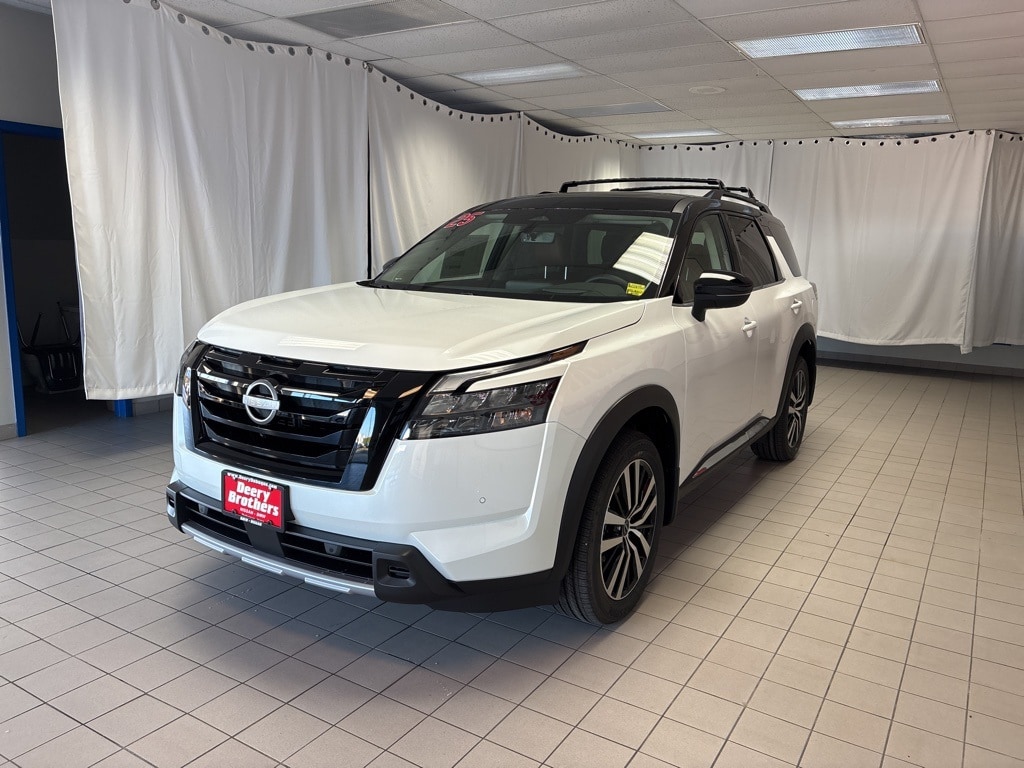 New 2025 Nissan Pathfinder Platinum SUV