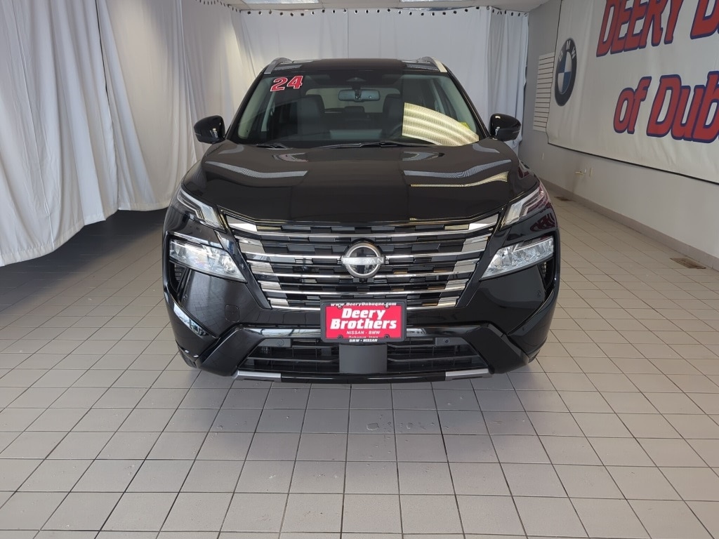 Used 2024 Nissan Rogue Platinum with VIN JN8BT3DD1RW452892 for sale in Dubuque, IA
