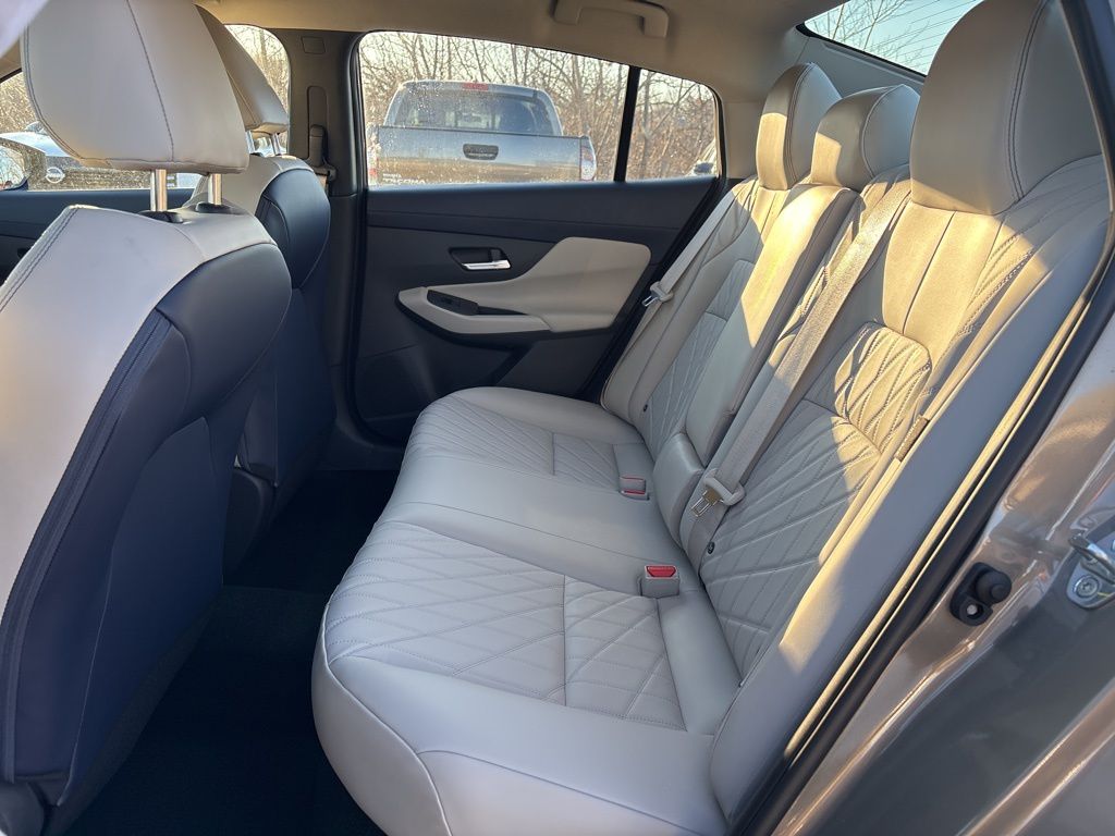 2026 Nissan Sentra SL - Photo 13