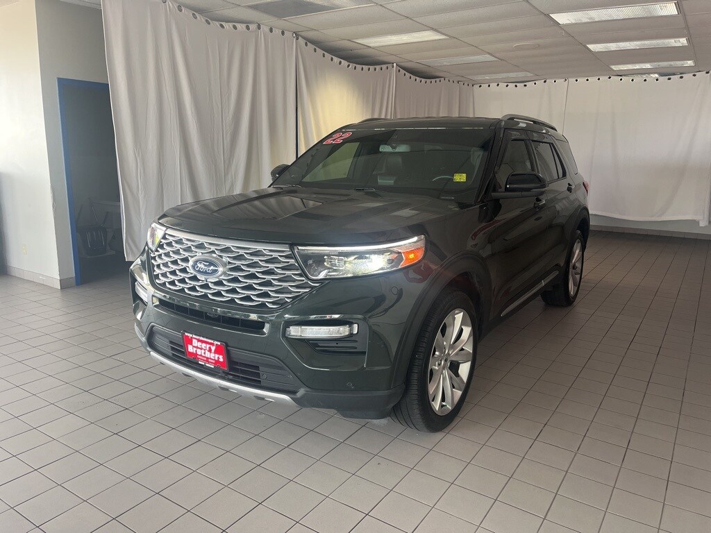 2022 Ford Explorer Platinum photo 2