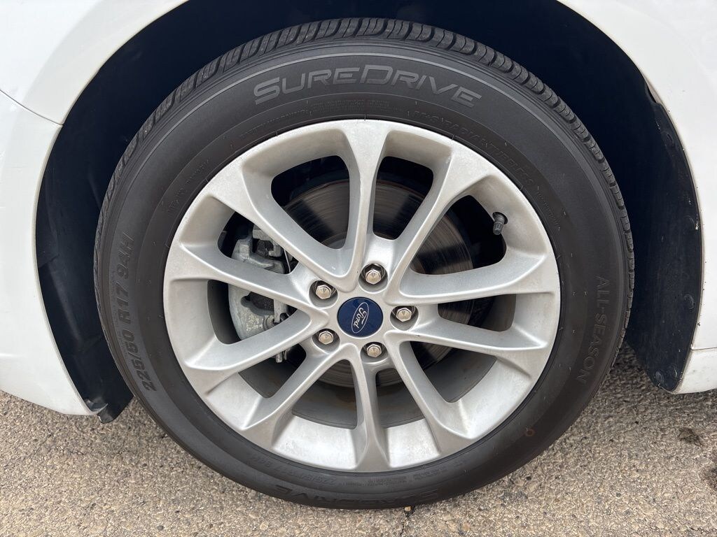 Used 2020 Ford Fusion Hybrid SE Sedan