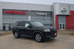 2026 Nissan Pathfinder SL SUV
