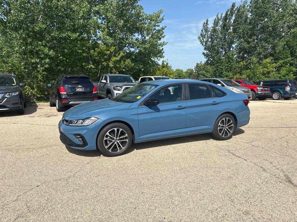Used 2025 Volkswagen Jetta 1.5T Sport Sedan
