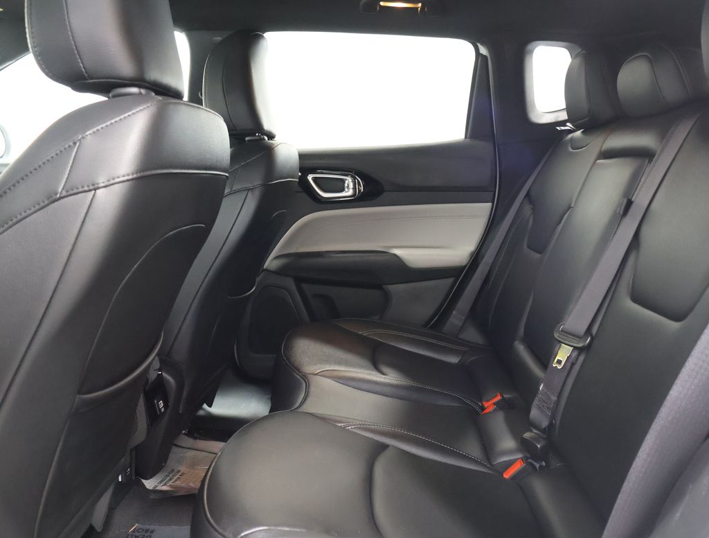2025 Jeep Compass Limited - Photo 15
