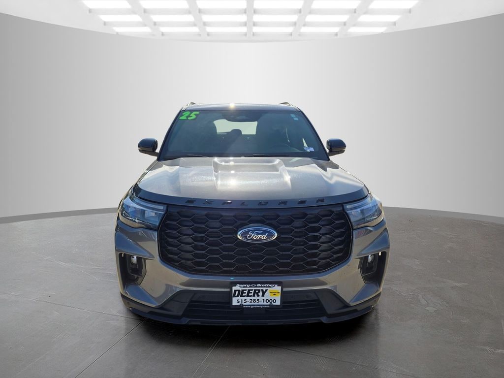 Used 2025 Ford Explorer ST-Line SUV
