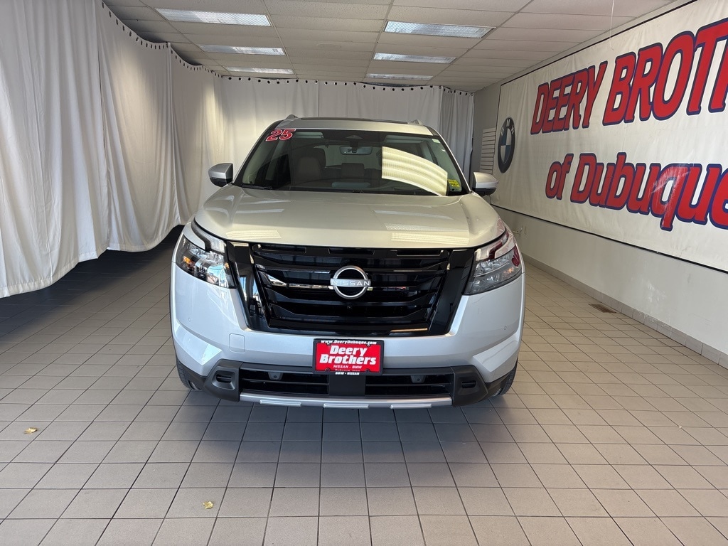 New 2025 Nissan Pathfinder Platinum SUV
