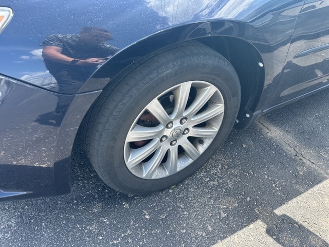 Used 2011 Chrysler 200 Touring with VIN 1C3BC1FG5BN552579 for sale in Cedar Falls, IA