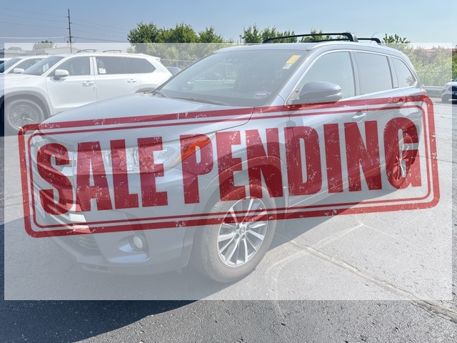 Certified 2018 Toyota Highlander XLE with VIN 5TDJZRFH6JS865176 for sale in Cedar Falls, IA