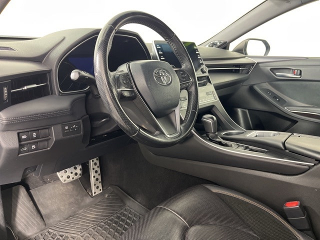 Used 2019 Toyota Avalon XSE with VIN 4T1BZ1FB6KU001903 for sale in Cedar Falls, IA