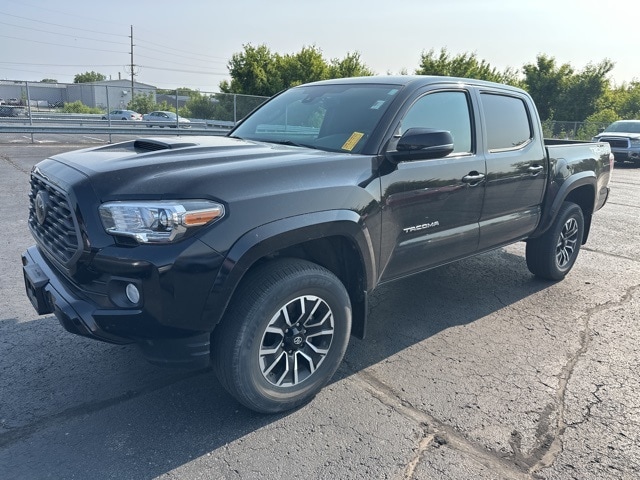 Used 2020 Toyota Tacoma TRD Sport with VIN 3TMCZ5AN1LM322223 for sale in Cedar Falls, IA