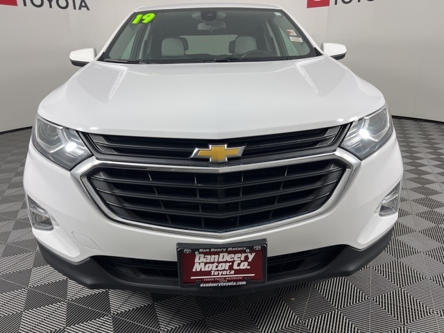 Used 2019 Chevrolet Equinox 2FL with VIN 2GNAXTEV7K6167642 for sale in Cedar Falls, IA