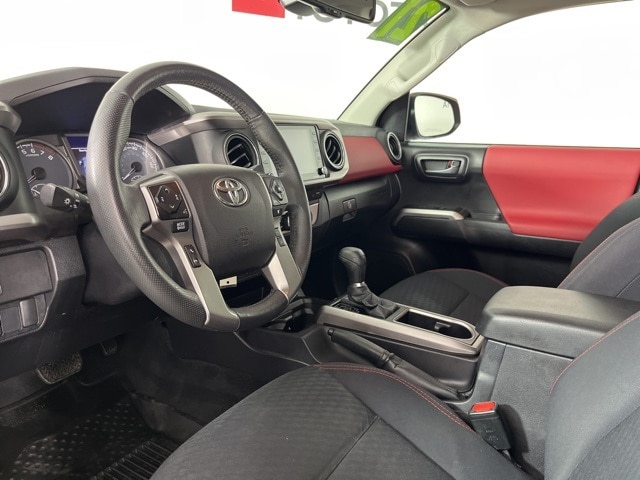 Certified 2021 Toyota Tacoma SR5 with VIN 5TFAZ5CN7MX114895 for sale in Cedar Falls, IA