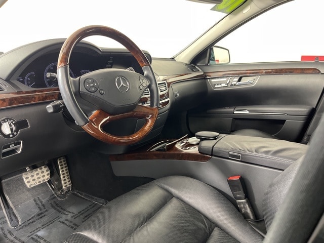 Used 2010 Mercedes-Benz S-Class S550 with VIN WDDNG8GB5AA347588 for sale in Cedar Falls, IA