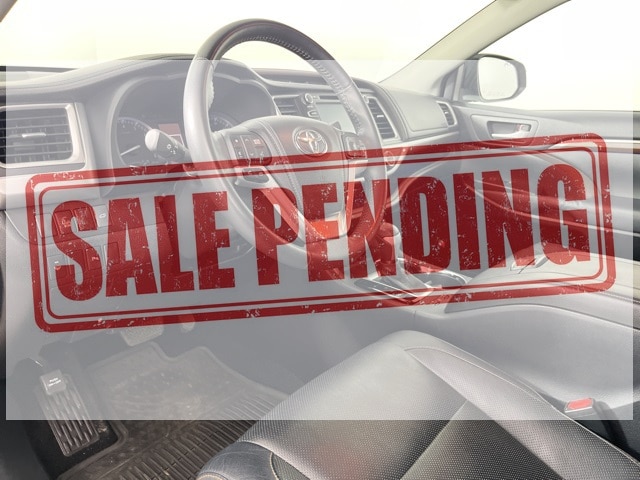 Used 2014 Toyota Highlander Limited Platinum with VIN 5TDDKRFH4ES034976 for sale in Cedar Falls, IA