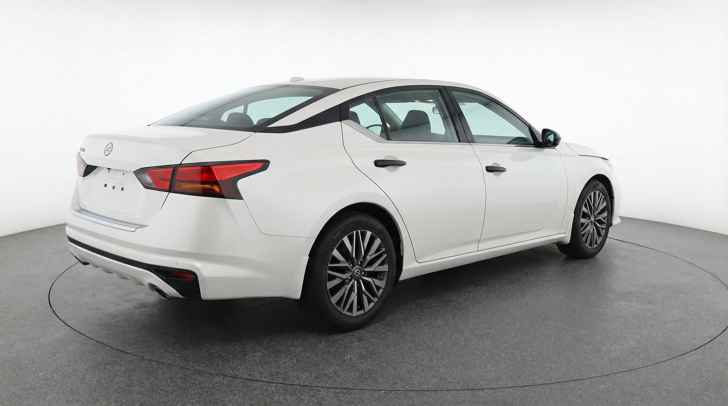 Thumbnail: 2025 Nissan Altima - 9