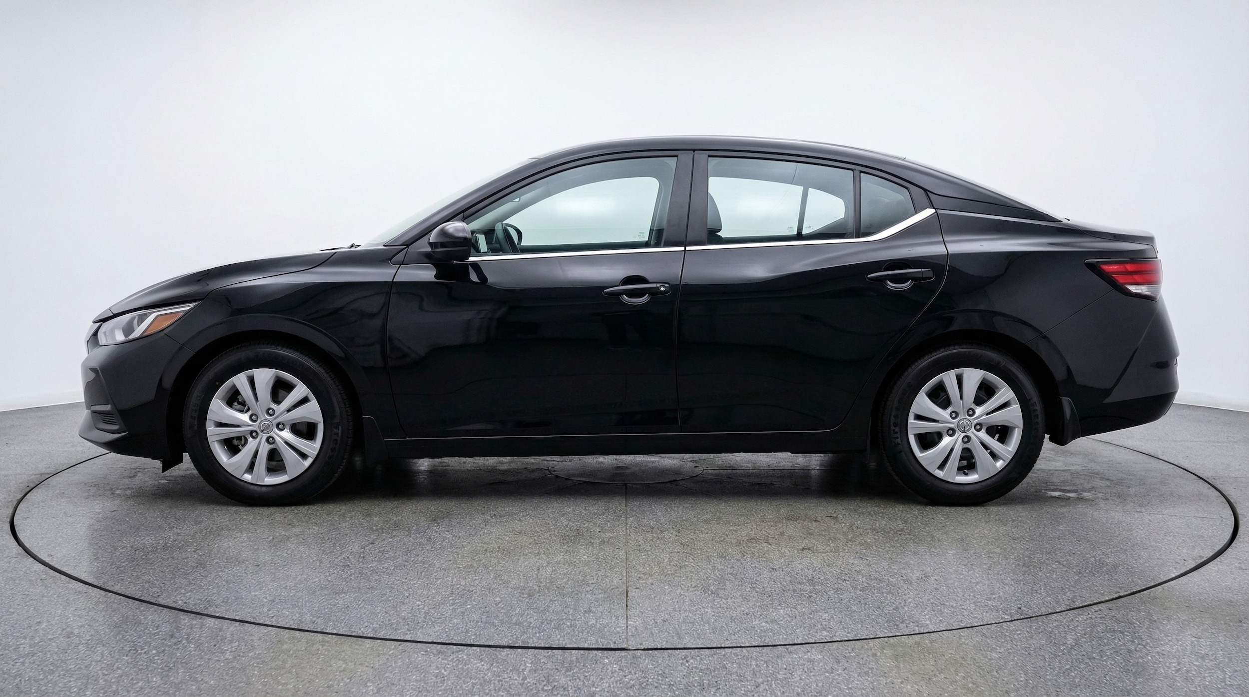 Thumbnail: 2025 Nissan Sentra - 4