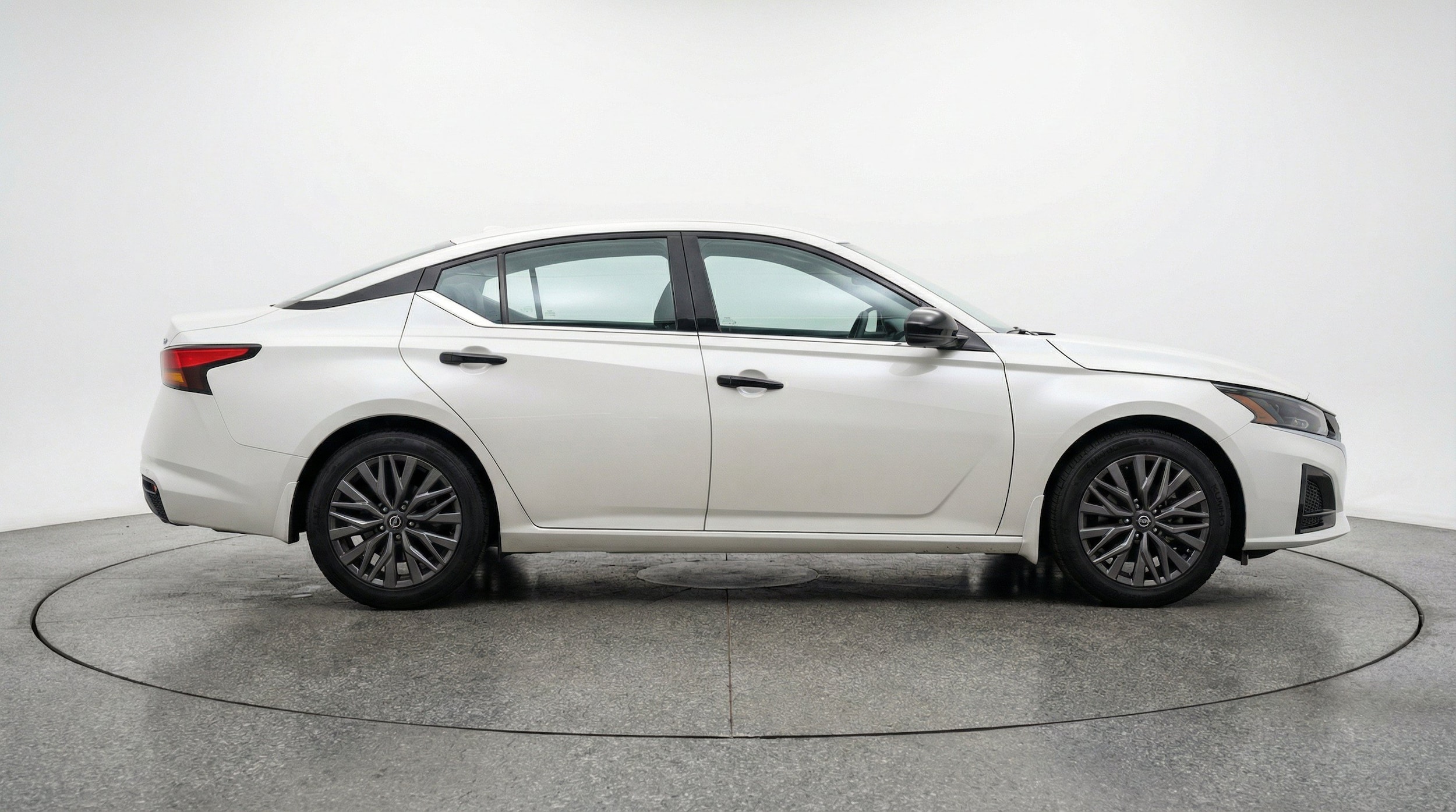 Thumbnail: 2025 Nissan Altima - 11