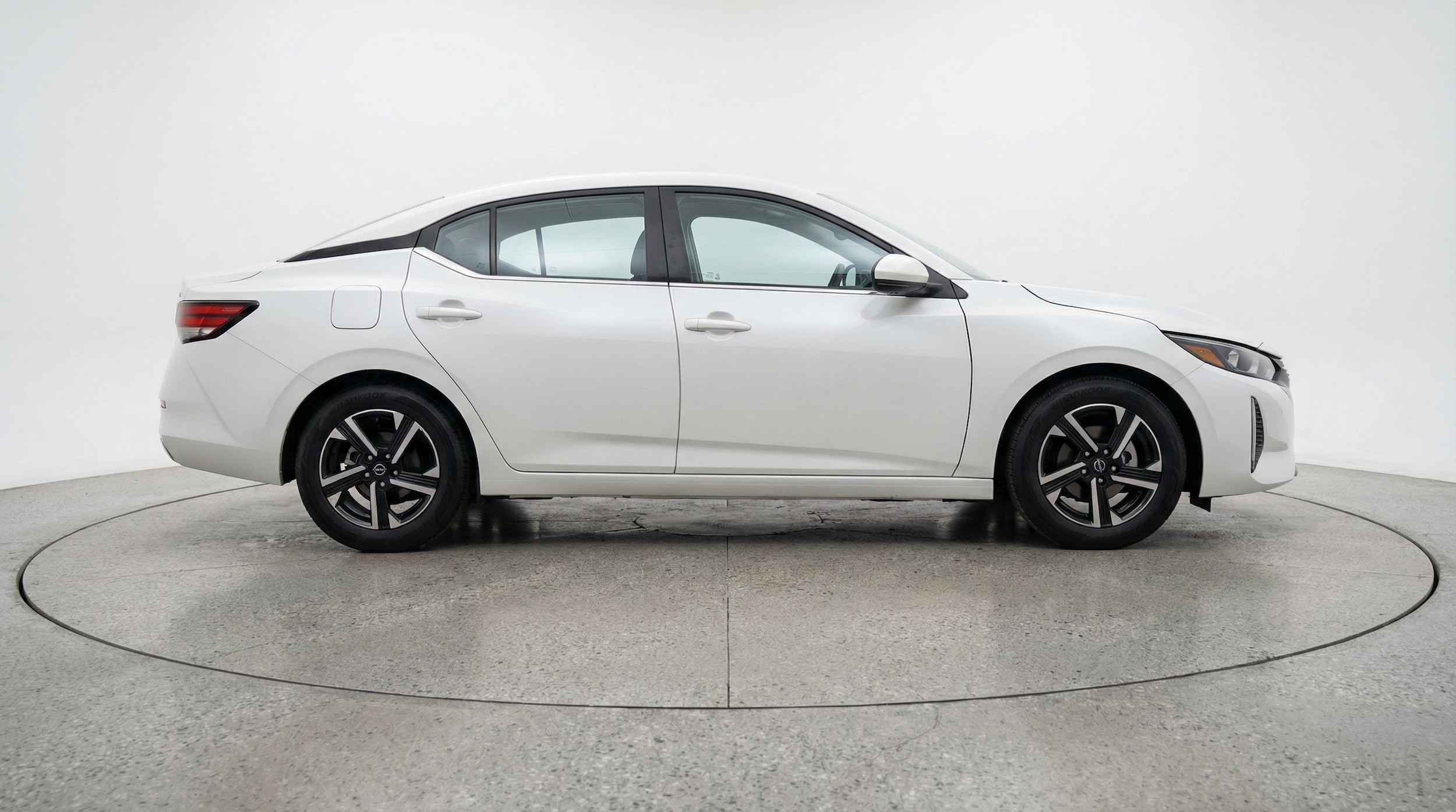 Thumbnail: 2025 Nissan Sentra - 8