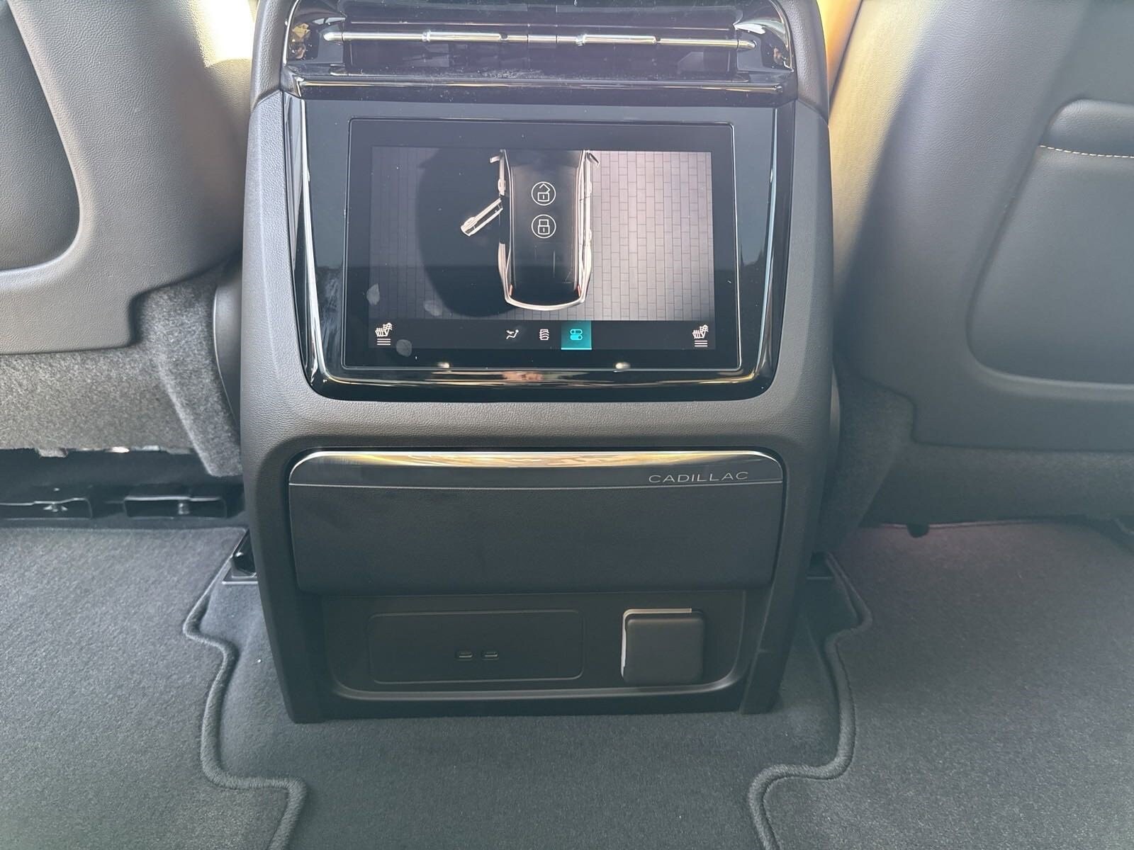 2025 Cadillac Escalade IQ Luxury 2 - Photo 8