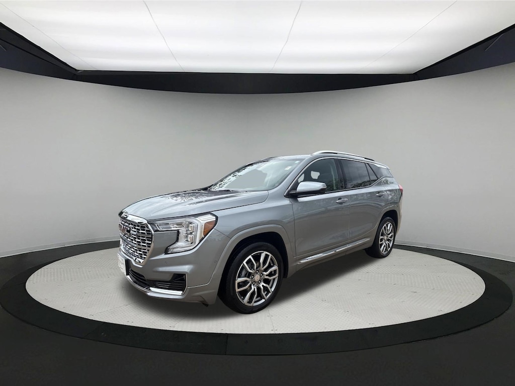 Used 2024 GMC Terrain Denali SUV