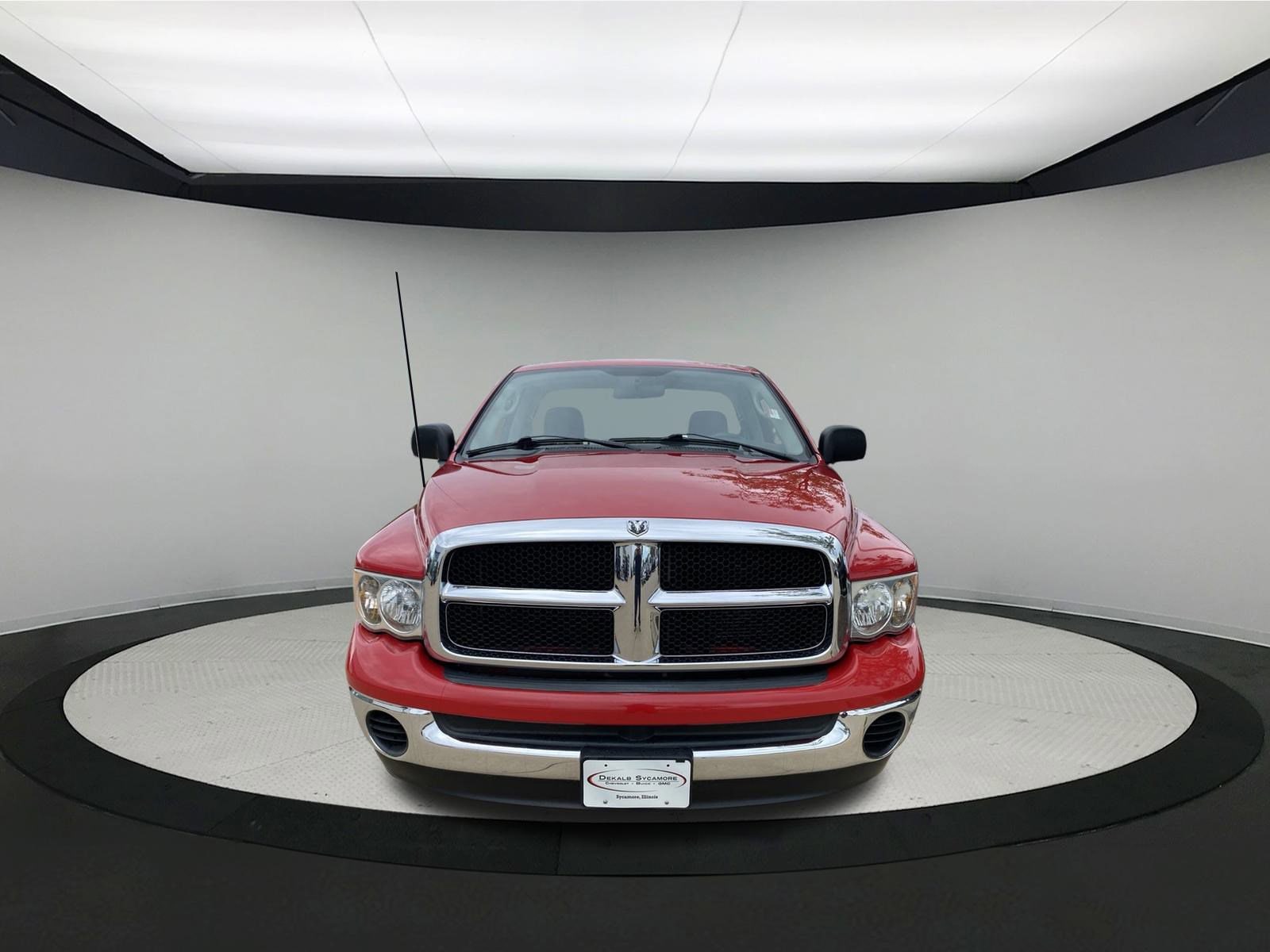 Used 2005 Dodge Ram 1500 Pickup SLT with VIN 1D7HA16D55J602500 for sale in Sycamore, IL