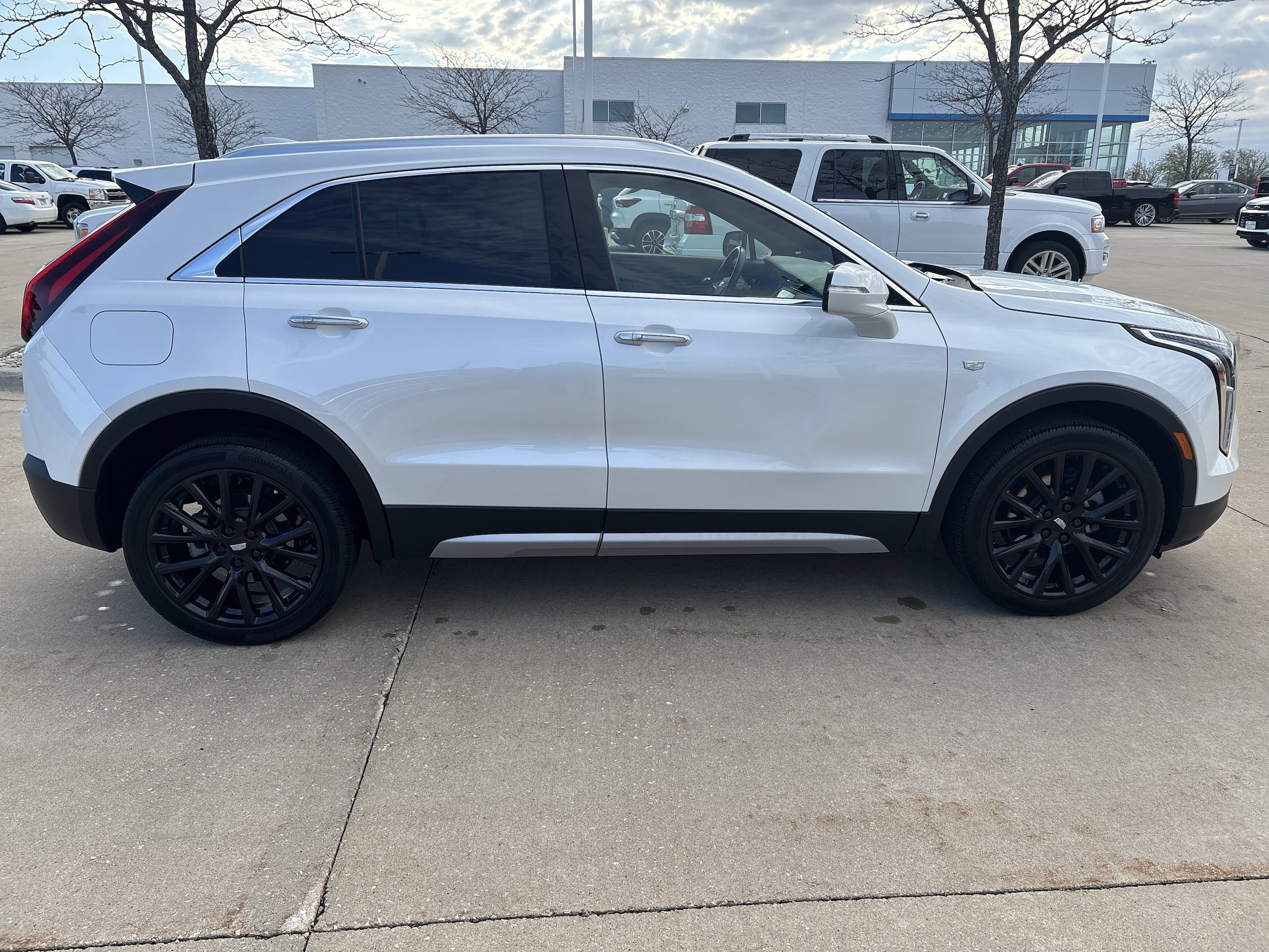 2023 Cadillac XT4 Premium Luxury - Photo 8