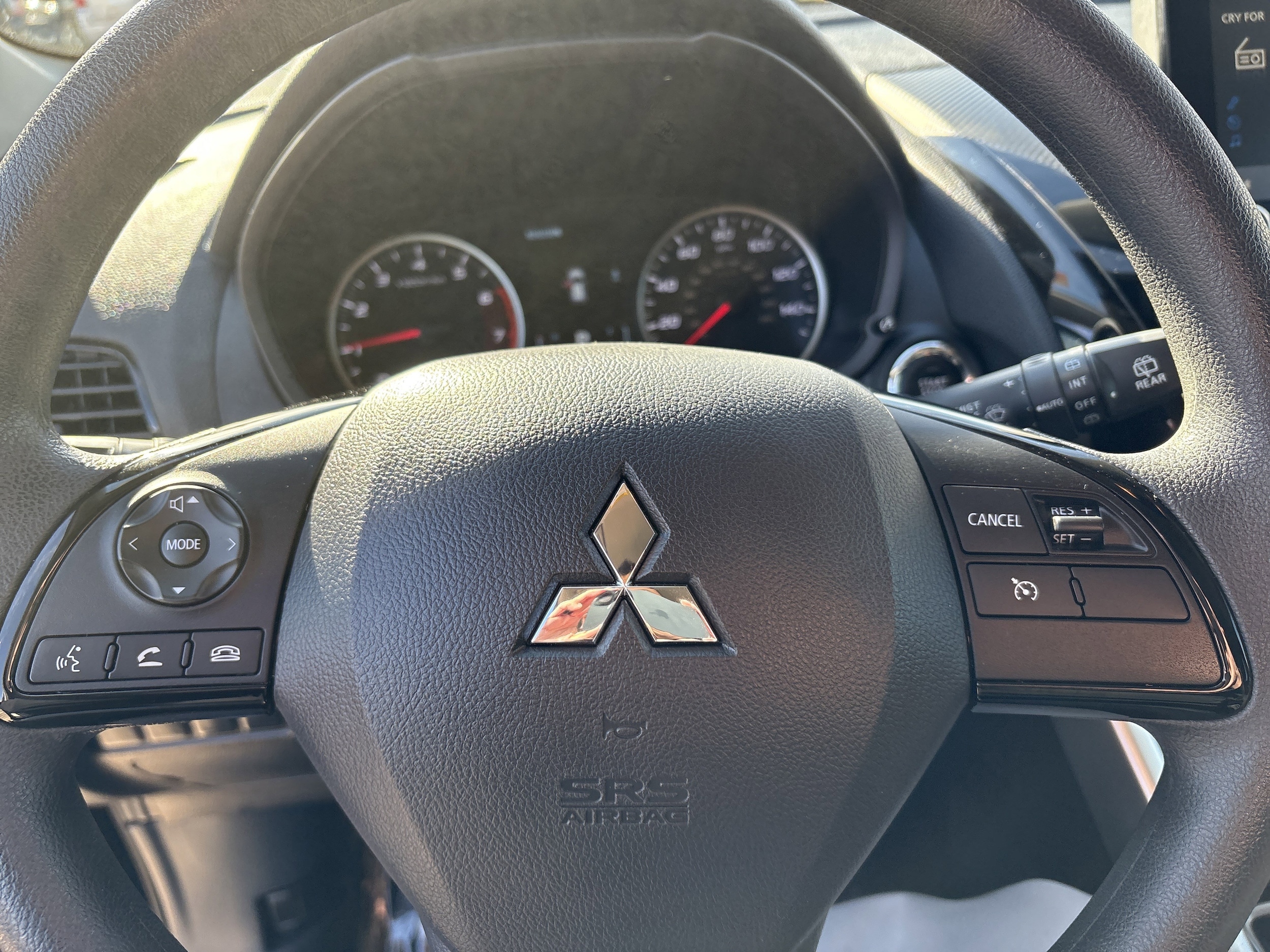 2024 Mitsubishi Eclipse Cross LE - Photo 12