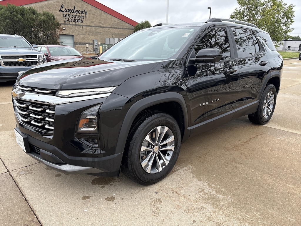 Used 2025 Chevrolet Equinox LT SUV