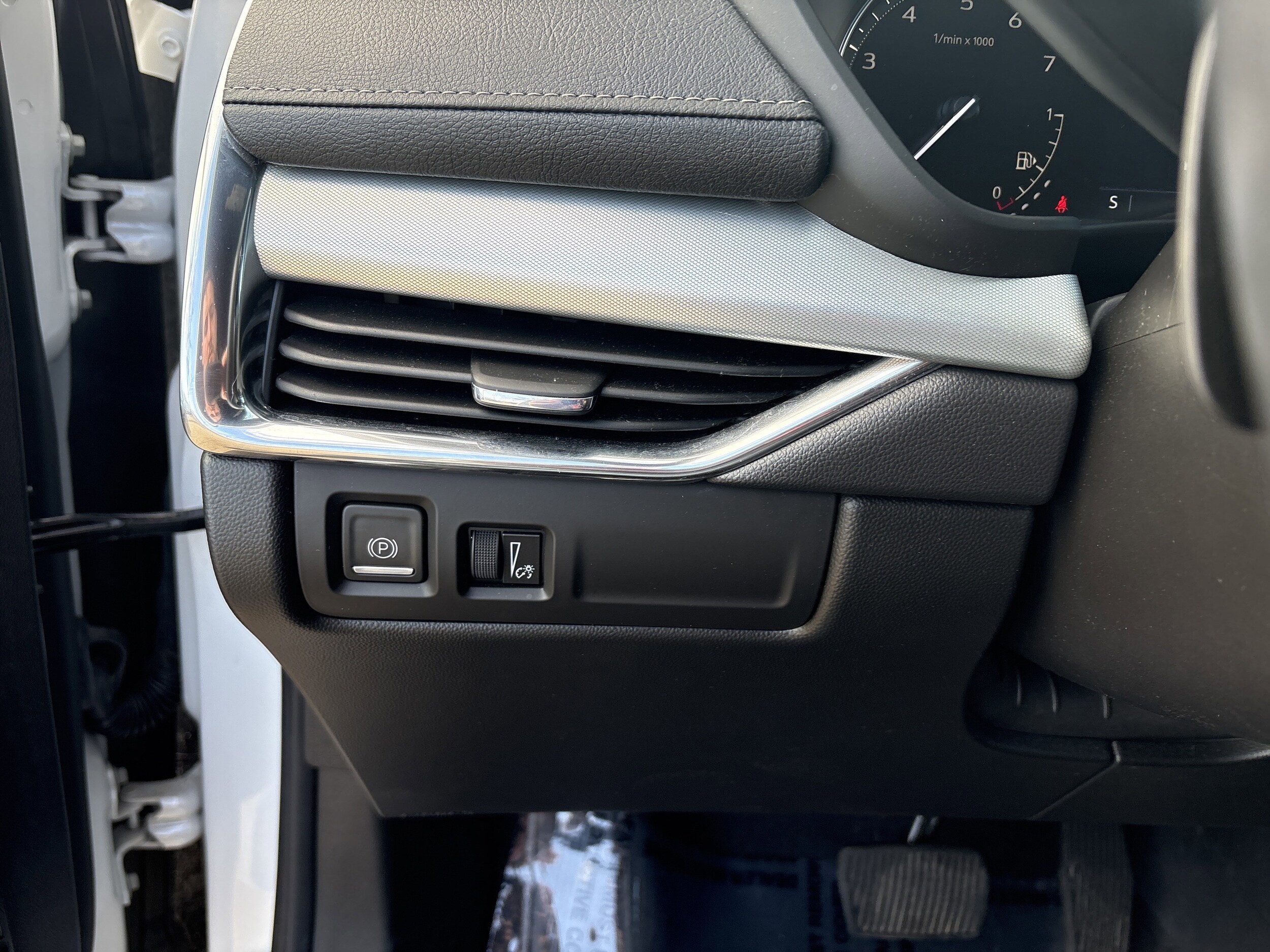 2023 Cadillac XT4 Premium Luxury - Photo 24