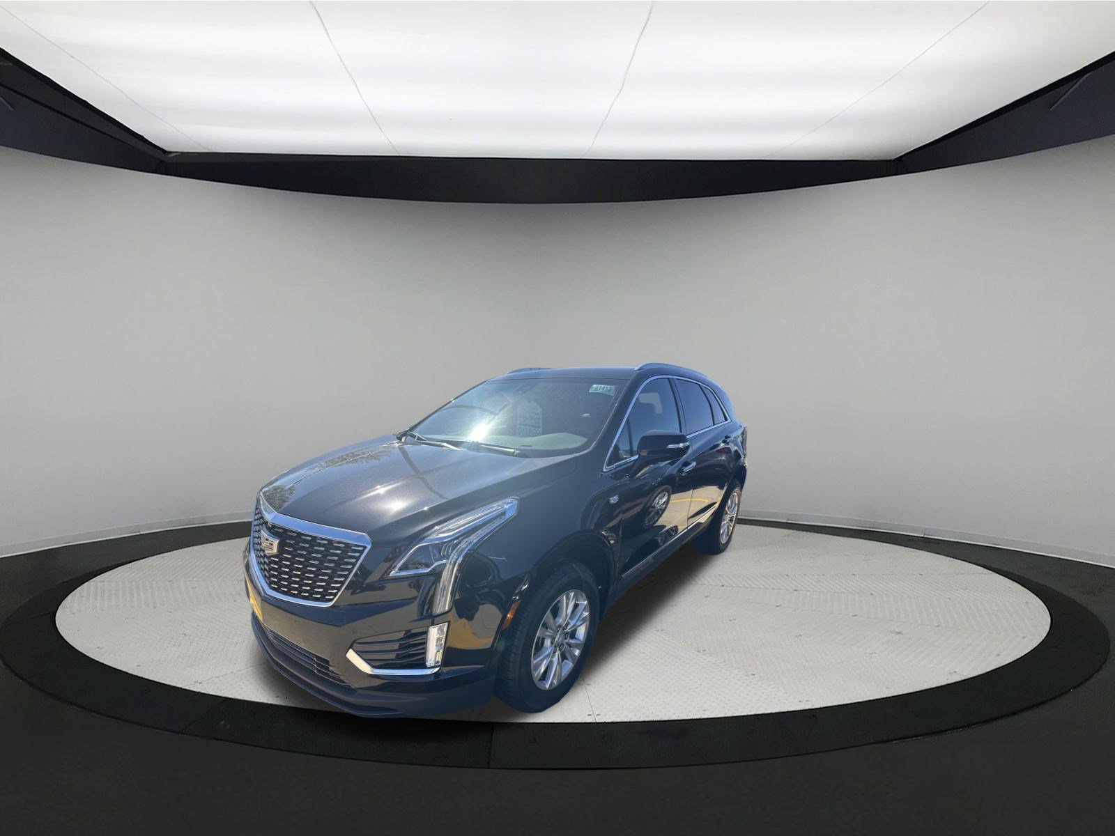 New 2026 CADILLAC XT5 Luxury SUV