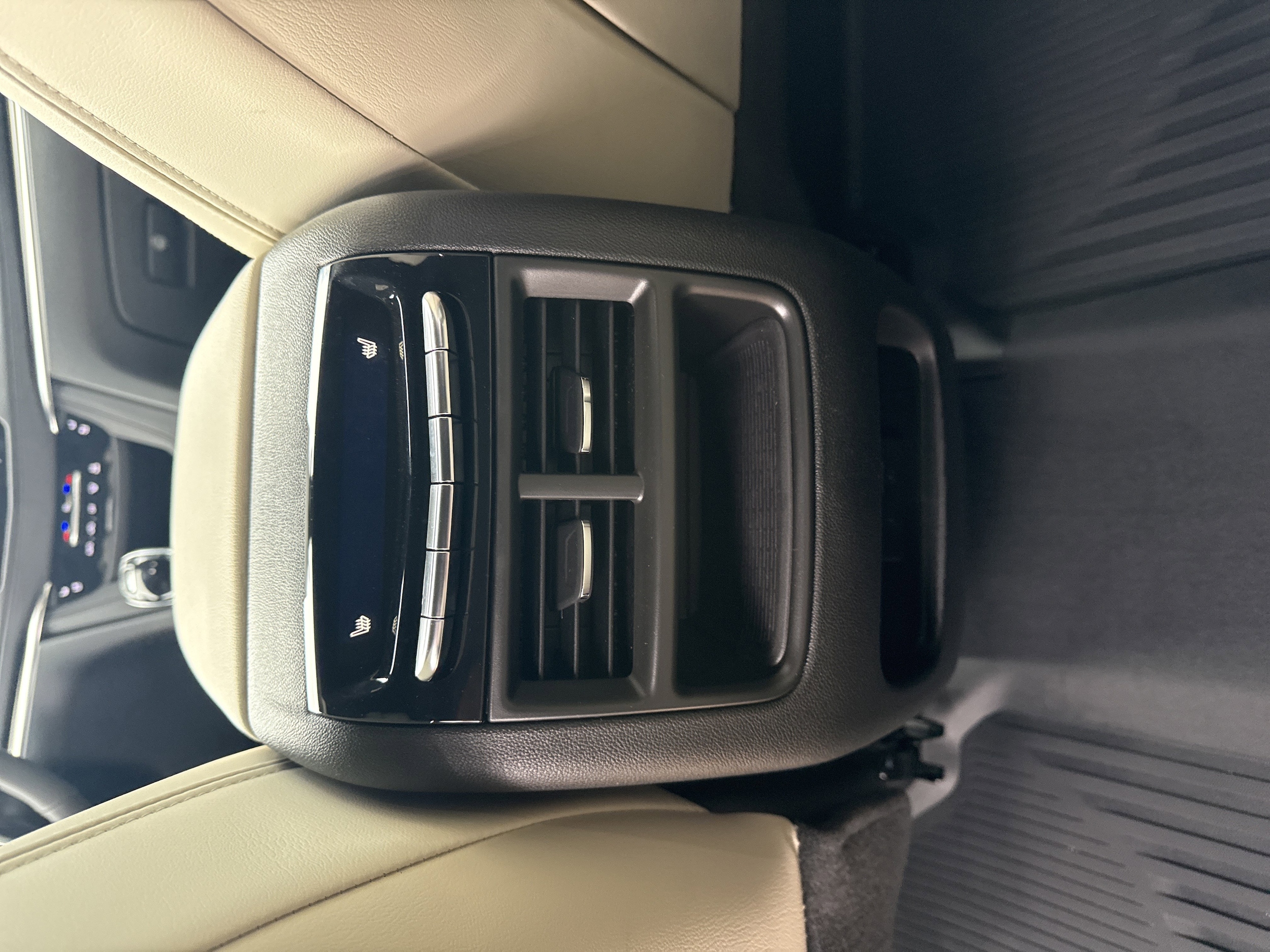 2026 Cadillac XT5 Sport - Photo 10