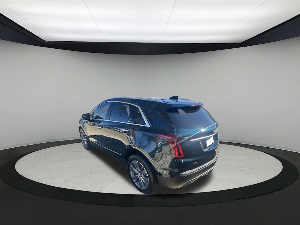 New 2026 CADILLAC XT5 Premium Luxury SUV
