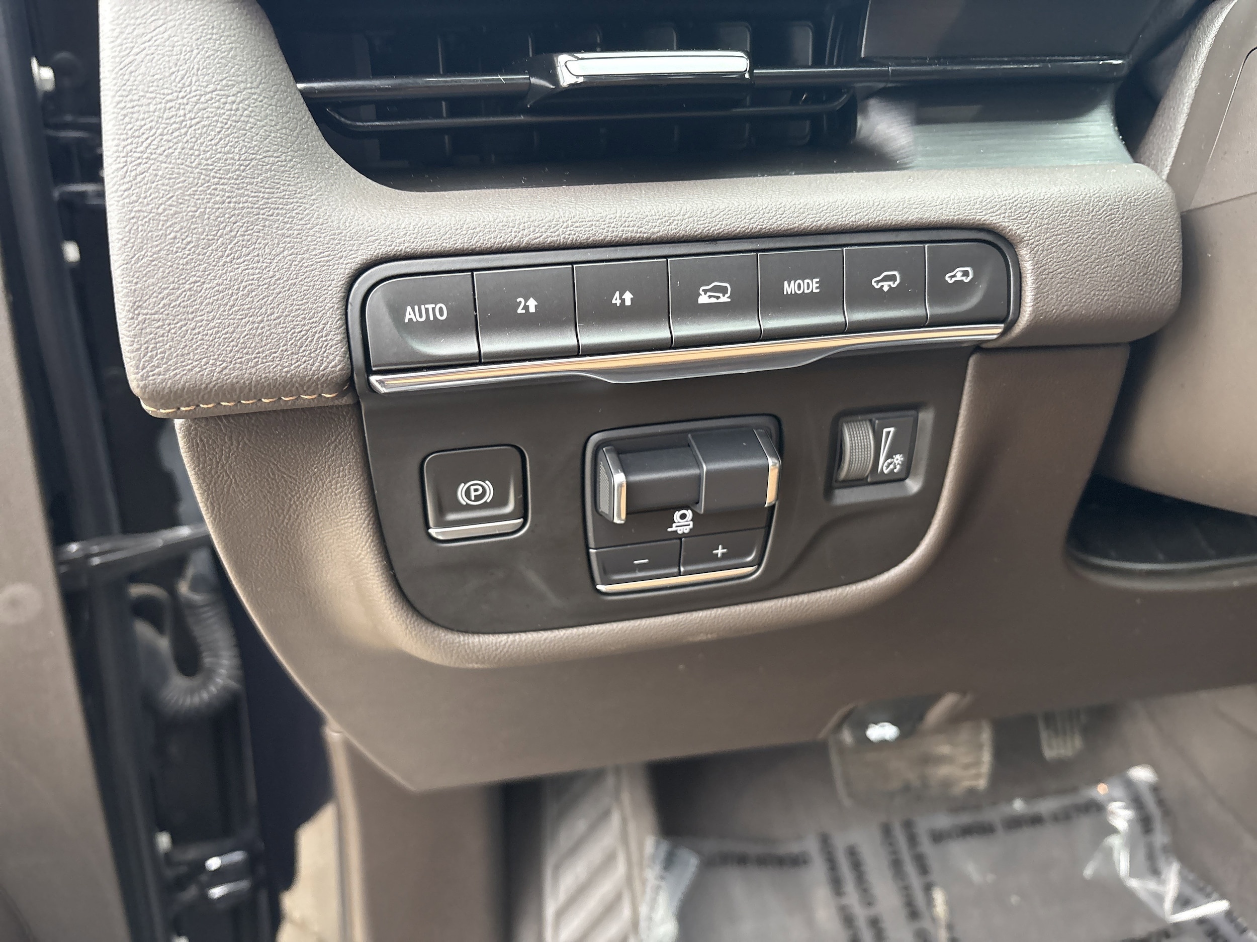 2021 Cadillac Escalade Sport - Photo 11