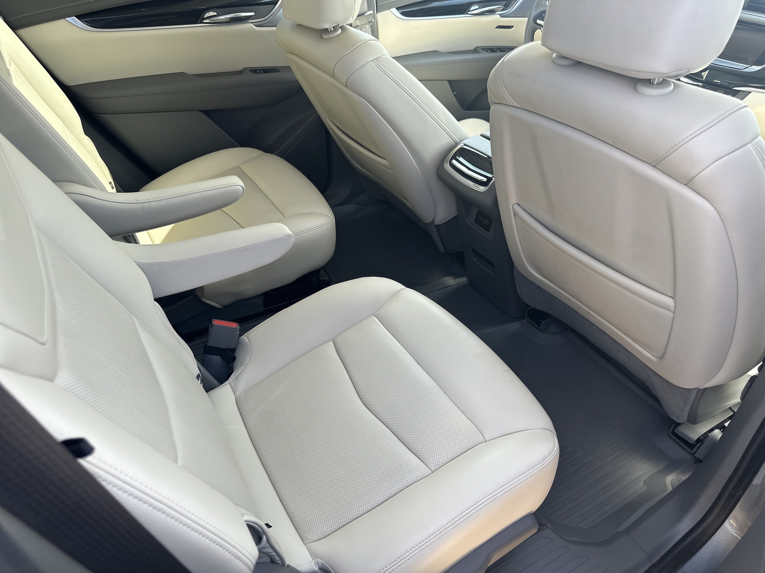 2024 Cadillac XT6 Premium Luxury - Photo 10