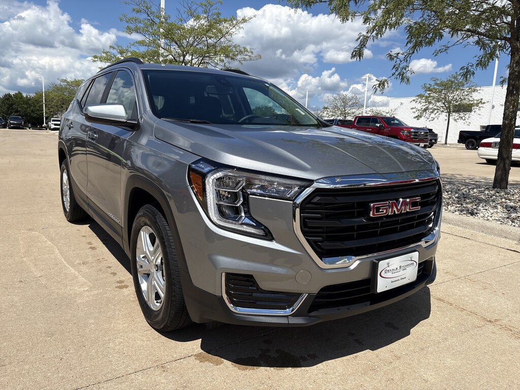 Used 2024 GMC Terrain SLE SUV