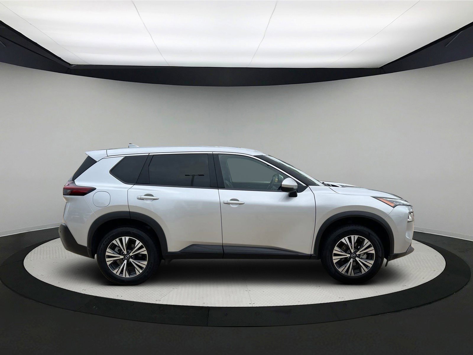 2022 Nissan Rogue SV photo 3