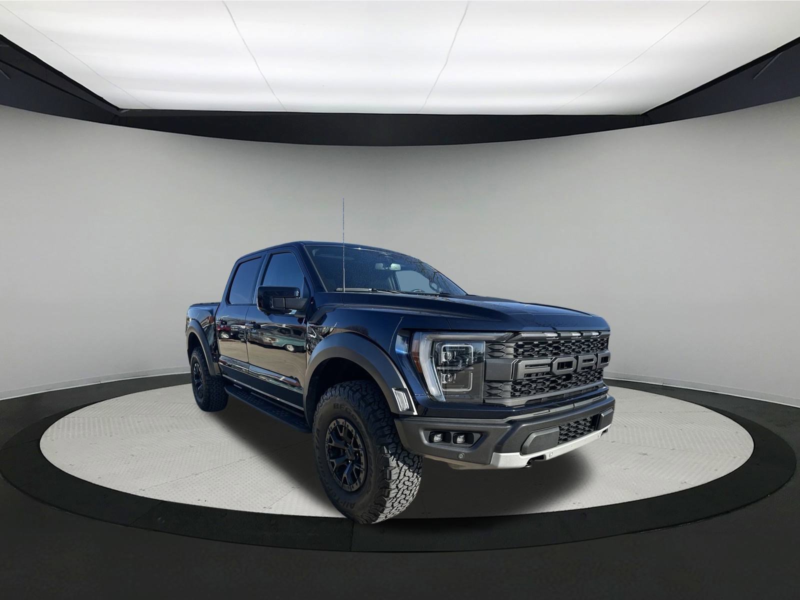 2023 Ford F-150 Raptor photo 2