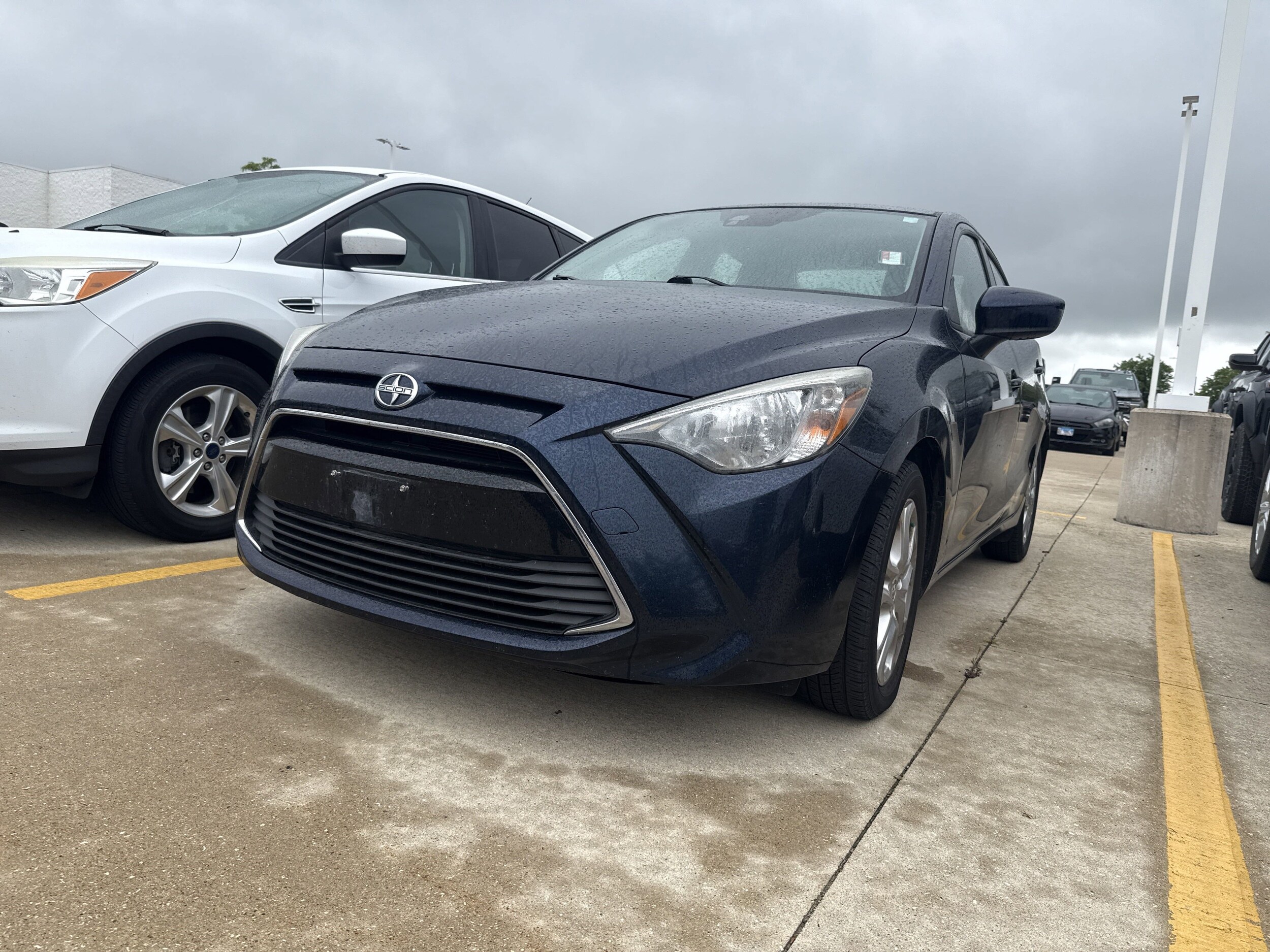 2016 Scion iA photo 2