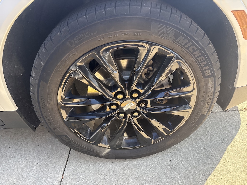 Used 2021 CADILLAC XT5 Premium Luxury SUV