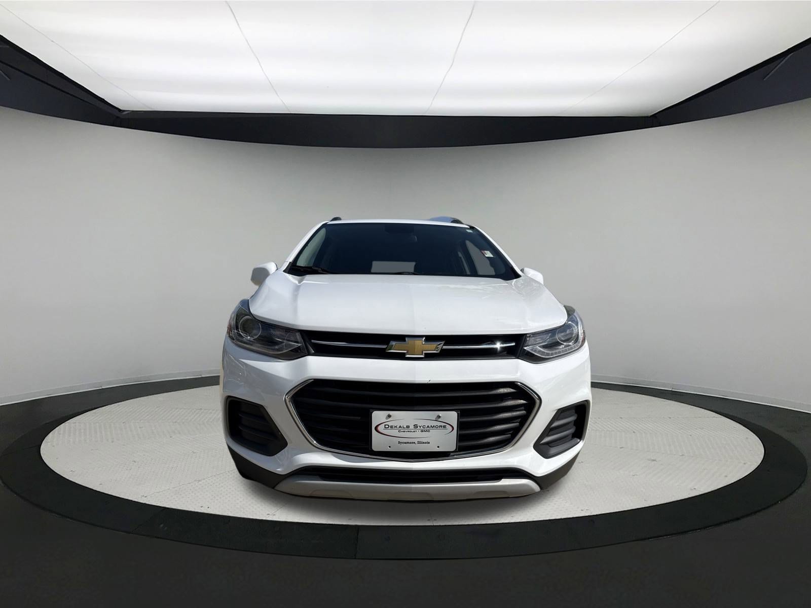Used 2018 Chevrolet Trax LT with VIN 3GNCJPSB2JL283837 for sale in Sycamore, IL