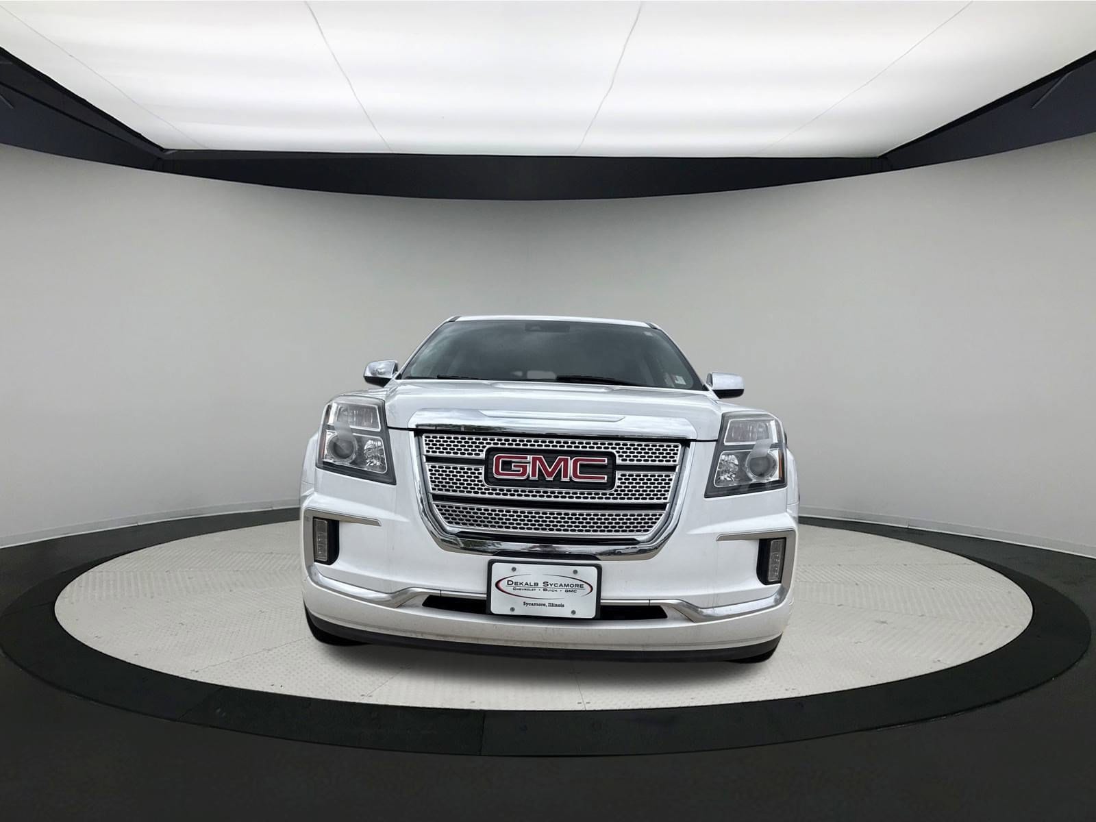 Used 2017 GMC Terrain Denali with VIN 2GKFLVE32H6157201 for sale in Sycamore, IL