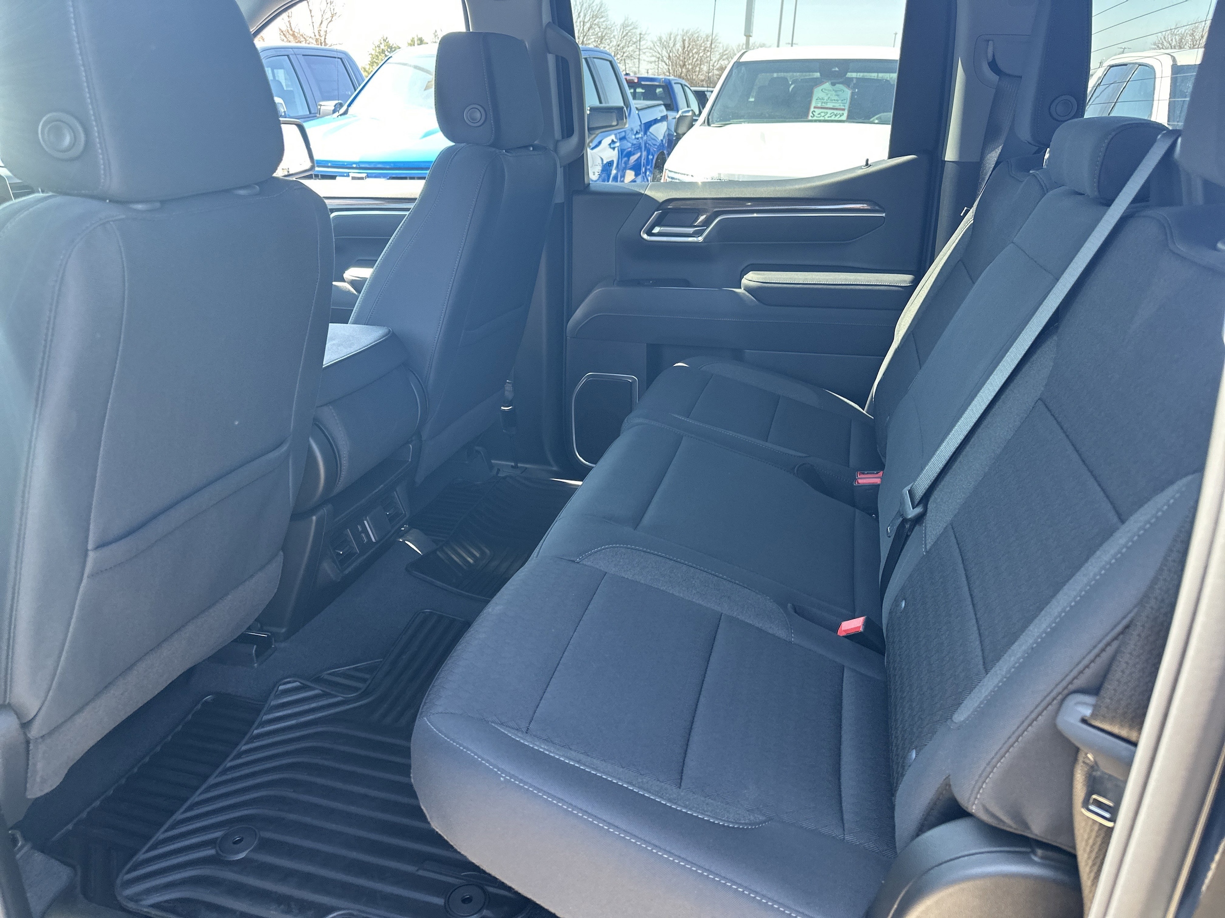 2026 Chevrolet Silverado 1500 LT - Photo 6