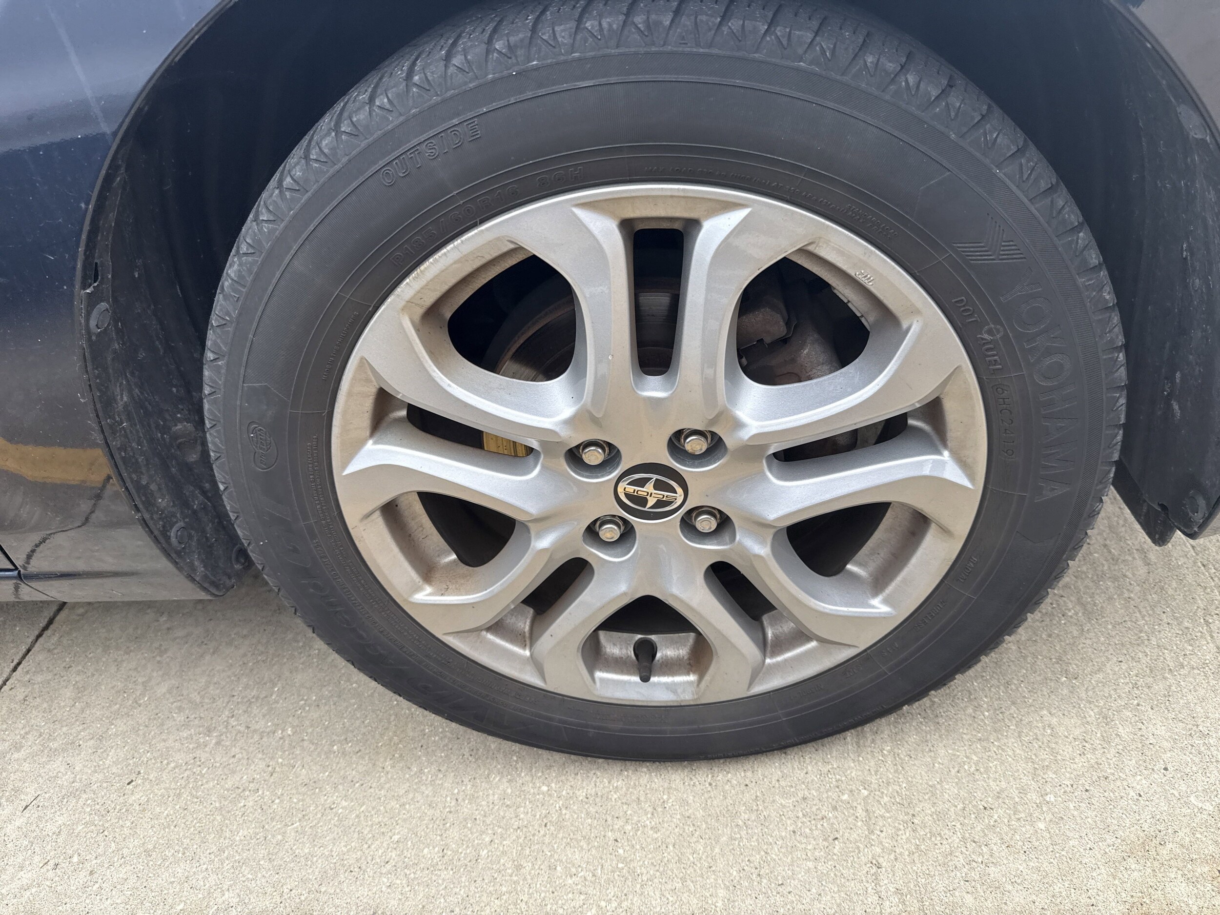 2016 Scion iA photo 3