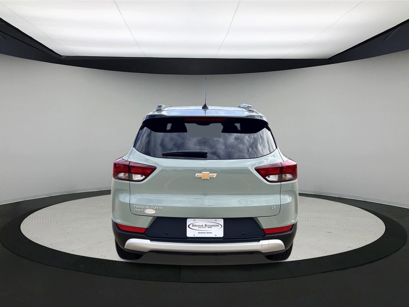 2026 Chevrolet Trailblazer LT photo 2