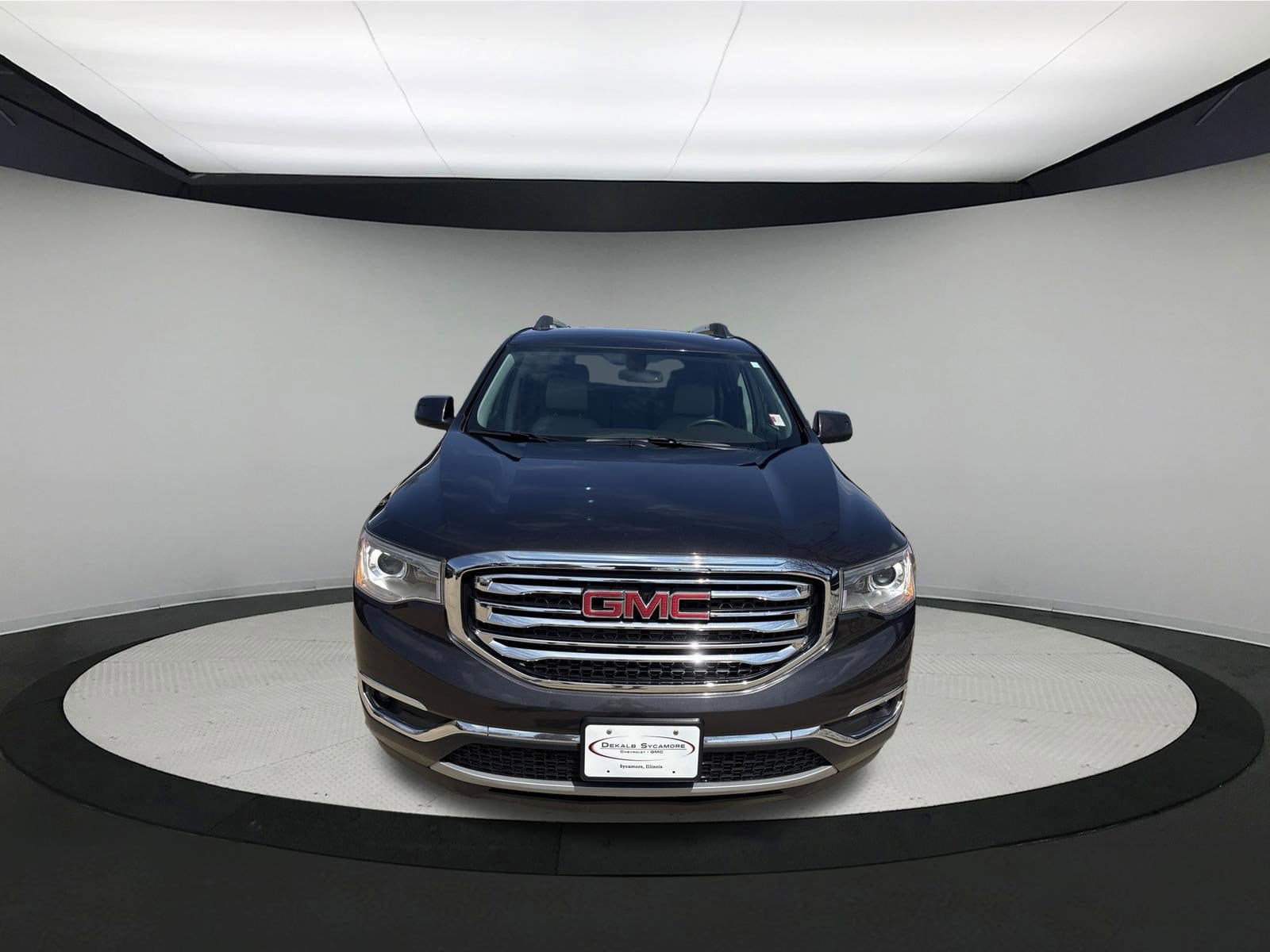 Used 2018 GMC Acadia SLT-1 with VIN 1GKKNMLS7JZ139509 for sale in Sycamore, IL