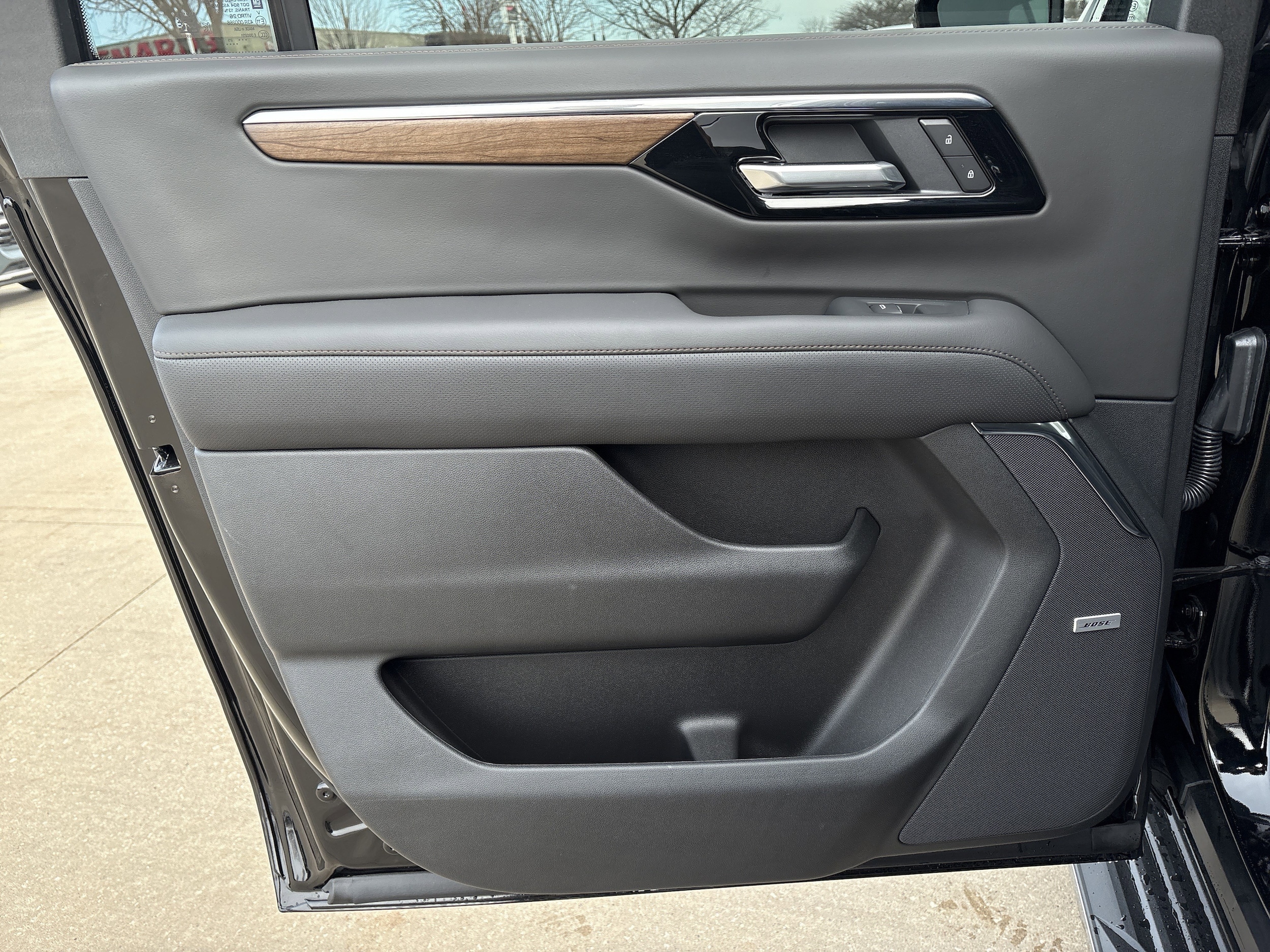 2025 Chevrolet Suburban High Country - Photo 18