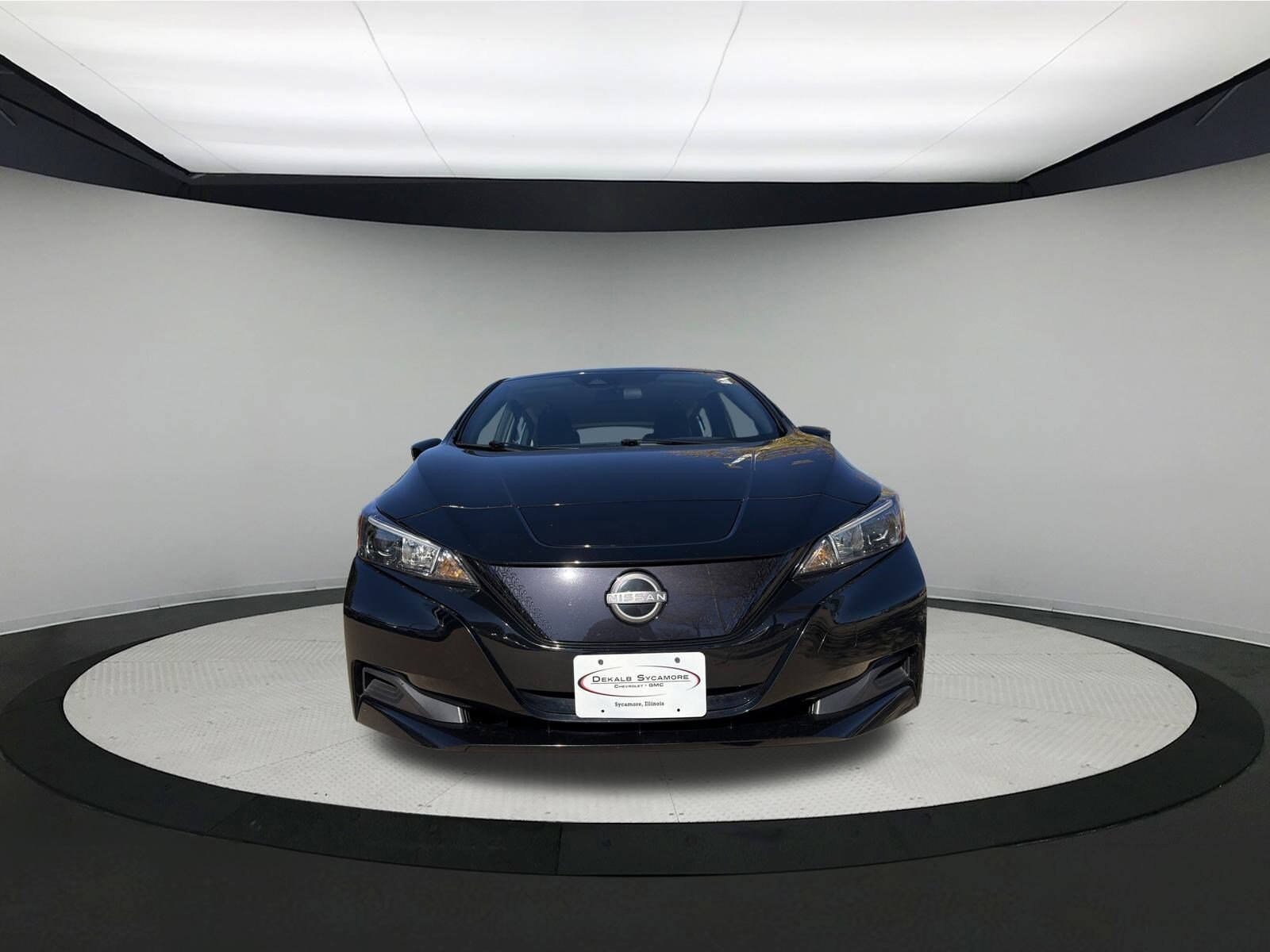 2023 Nissan Leaf S photo 2