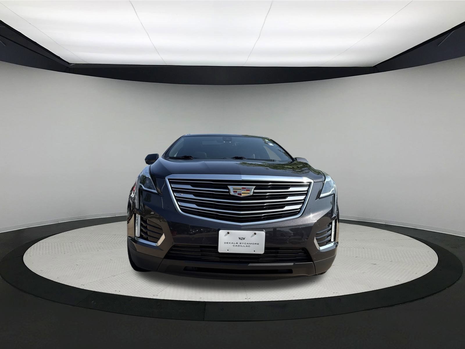 Used 2017 Cadillac XT5 Luxury with VIN 1GYKNDRS2HZ155382 for sale in Sycamore, IL